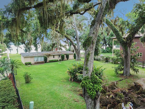 3rd image of 5109 State Road 13 N
