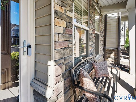 4th image of 10502 Marions Way
