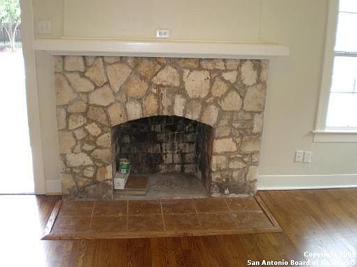 3rd image of 210 NATALEN ST