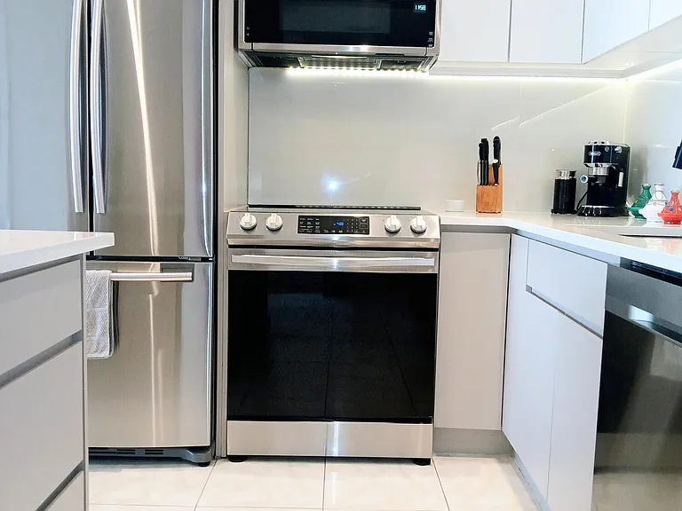 1830 Embassy Dr #309 — Photo 14