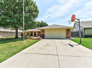 9712 Warriner Cir, Oklahoma City, OK 73162