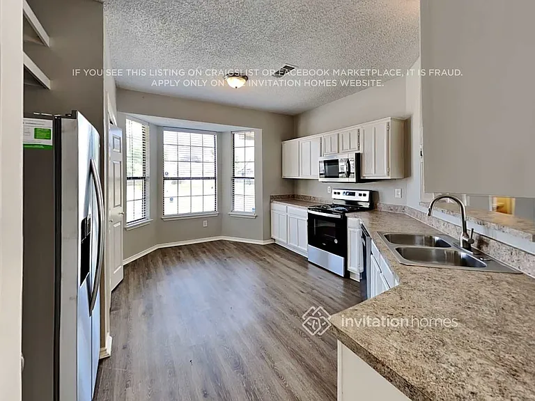 2317 Roanoke Cir — Photo 6
