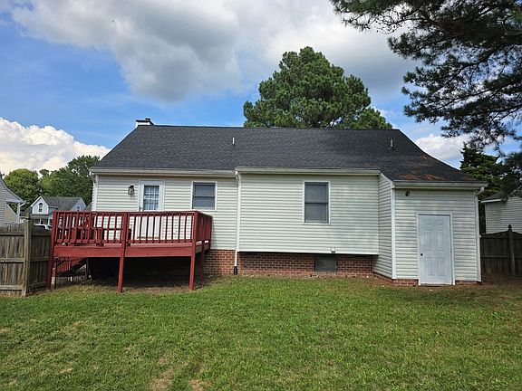 2nd image of 7406 Pineleaf Dr