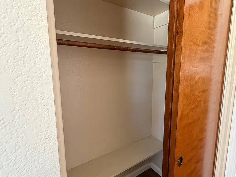 435 Fairview Dr — Photo 11
