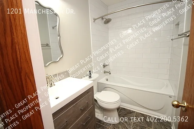 1201 Manchester Dr — Photo 21