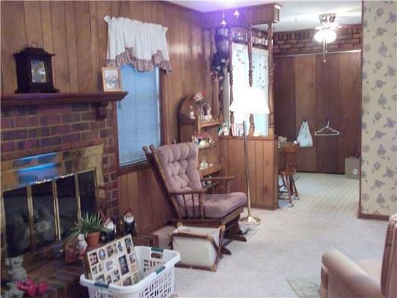 3rd image of 7026 Saddlebrook Dr