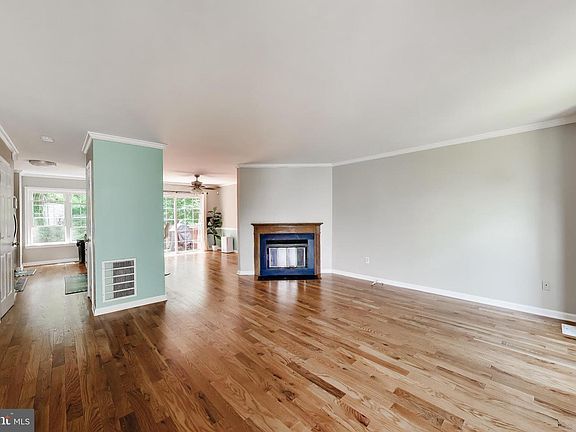4th image of 4608 Langston Dr