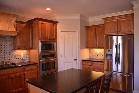 3rd image of 432 Union Grove Way