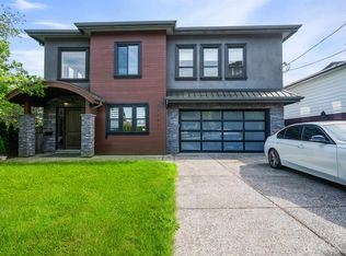 15764 Buena Vista Ave, White Rock, BC V4B 2A1