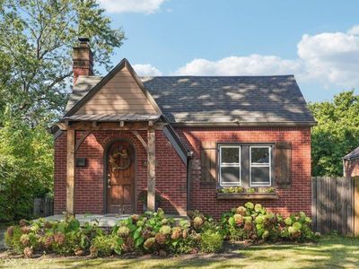 6148 Indianola Ave, Indianapolis, IN, 46220