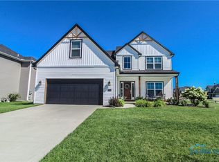 9736 Coopers Hawk Ct, Sylvania, OH 43560