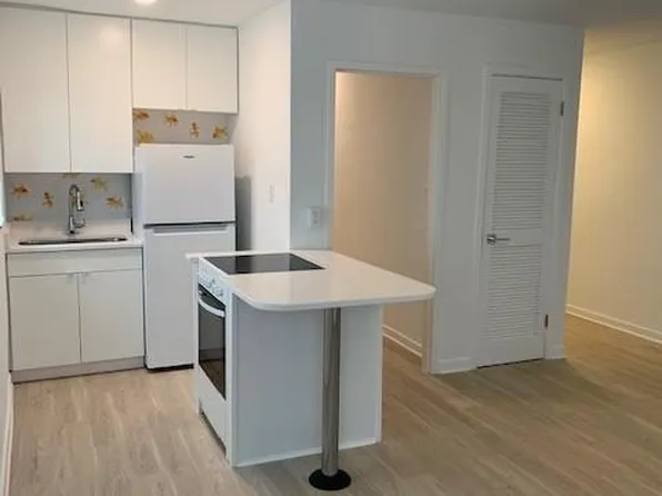 Ocean Walk, 220 2nd Ave S #3494de484, Jacksonville Beach, FL 32250