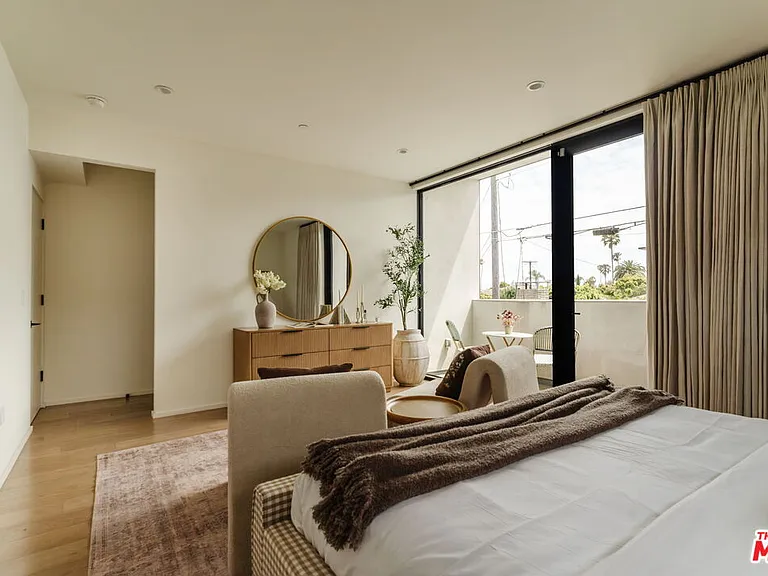 3214 Highland Ave #4 — Photo 9