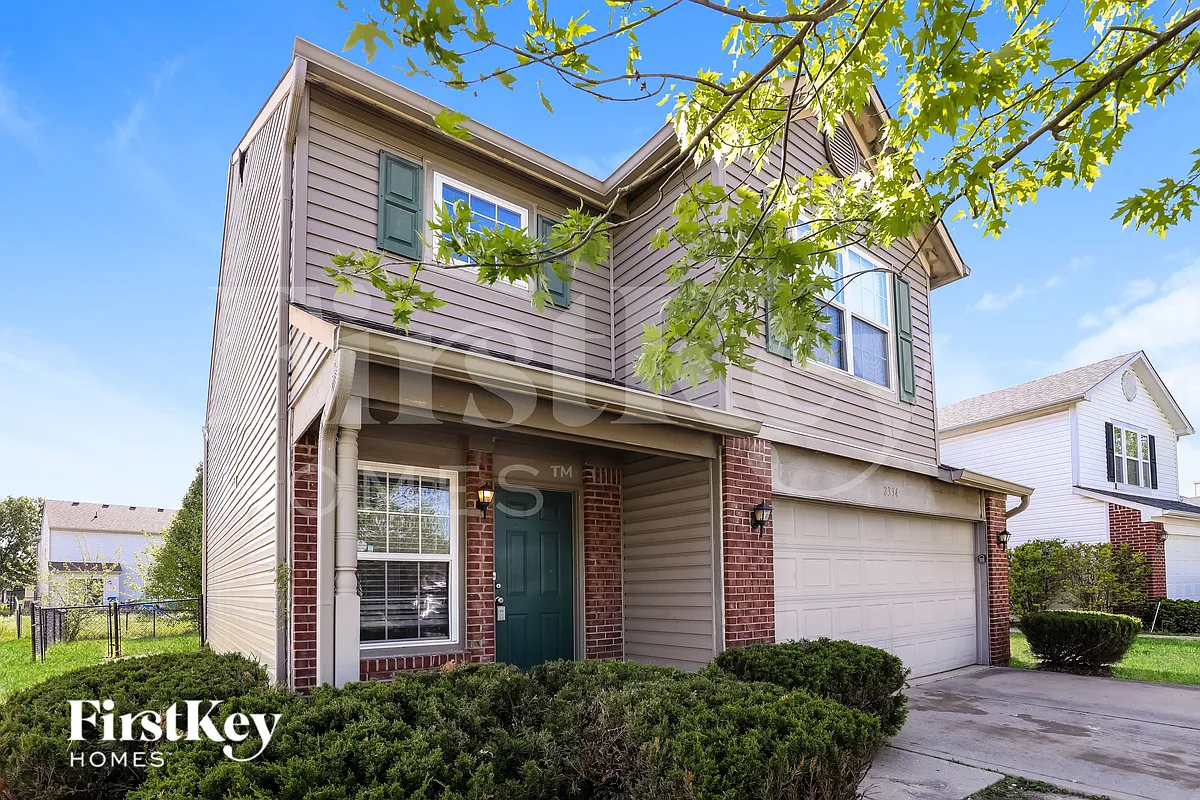 Building Photo - 2334 Layton Park Dr