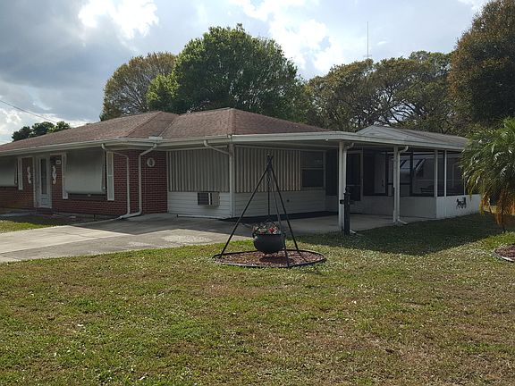 2nd image of 2401 Oleander Avenue