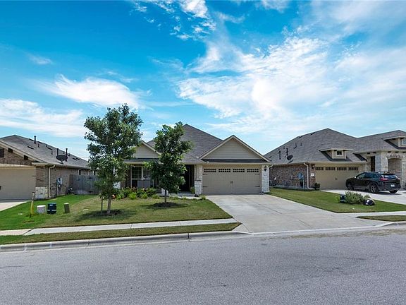 5th image of 3605 Wetland Dr