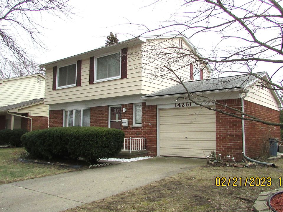 1st image of 14251 Hart St