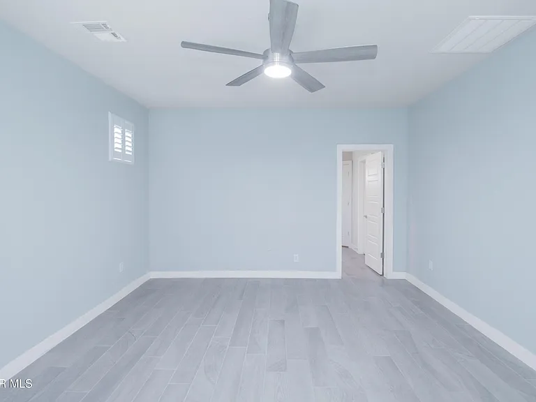 14724 Mike A Mendoza Ave — Photo 17