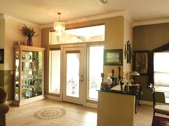 3rd image of 5948 Marville Cir