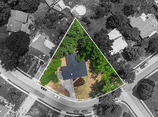 2211 Mary Ln, Broomall, PA 19008