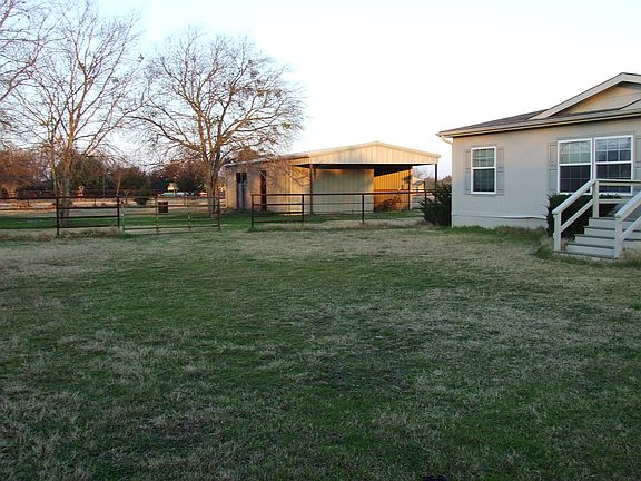 2nd image of 2924 County Road 2502