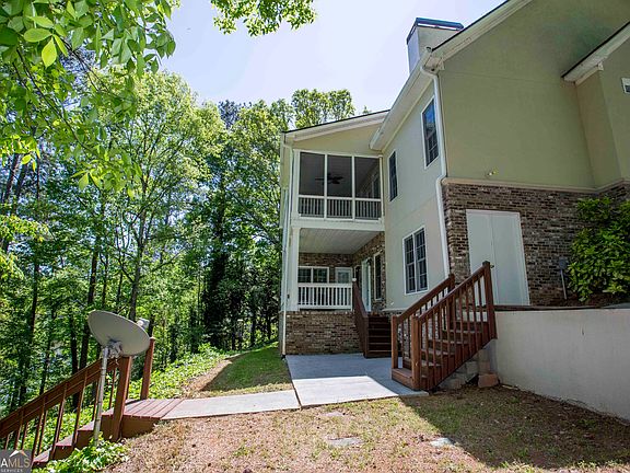4th image of 31 Rocky Cir NE