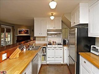 3rd image of 8508 Brier Dr