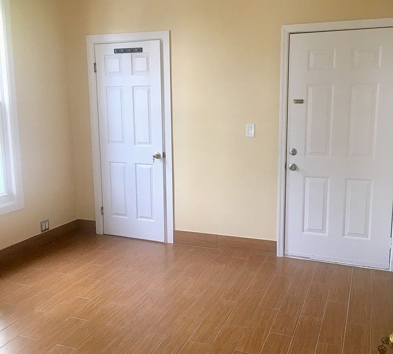 2nd image of 138 17th St APT 2
