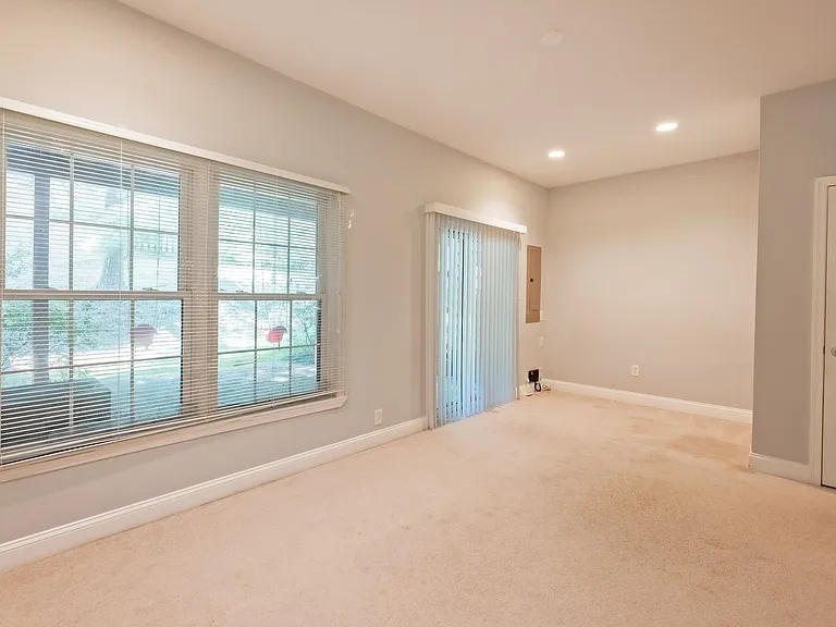 215 Lynn Manor Dr — Photo 50