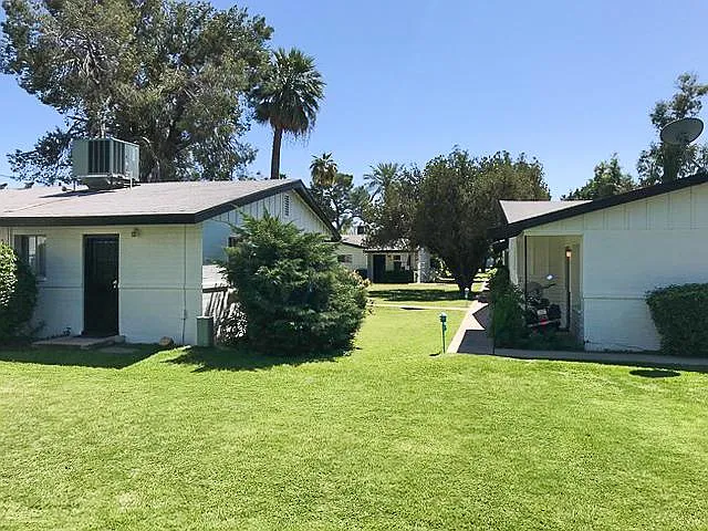 914 W Glendale Ave #7 — Photo 15