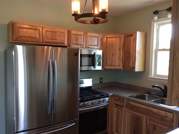 3rd image of 735 Belrock Ave