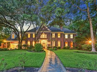 4 Huntington Park Cir, Houston, TX 77024
