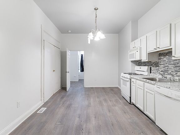3rd image of 1426 McCulloh St #1