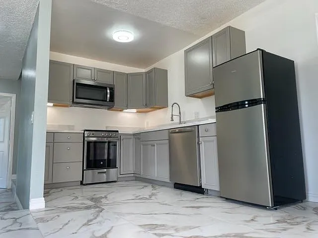 1206 S Ditmar St #4 — Photo 17