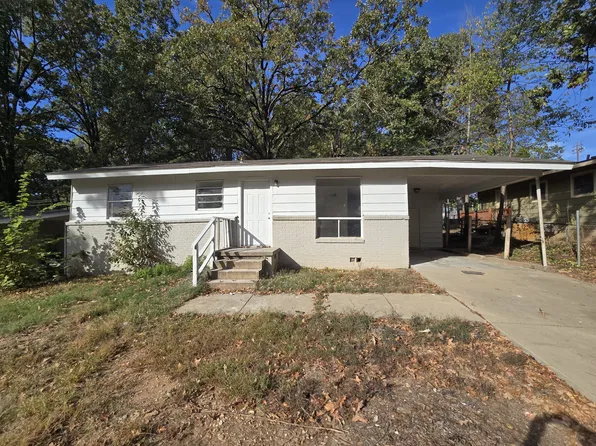 6902 W Wakefield Dr, Little Rock, AR 72209