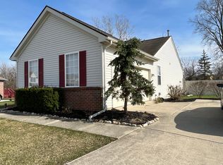 5536 Still Meadow Ln, Grand Blanc, MI 48439