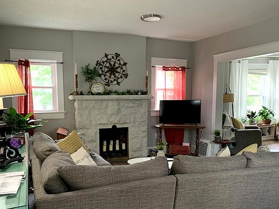 4th image of 1401 W 40th St