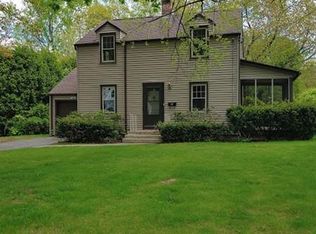 97 Meadowbrook Ave, West Springfield, MA 01089