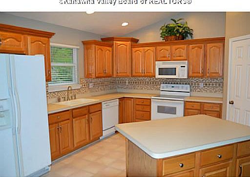 2nd image of 206 Ehman Dr