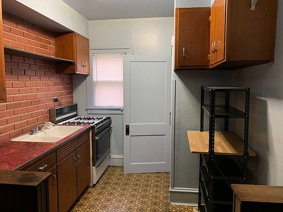 5th image of 225 N Clifton Ave