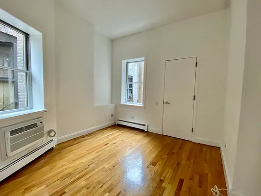 Rented by Compass | media 14