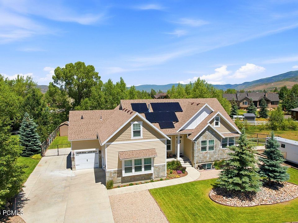 1st image of 460 Scenic Heights Rd