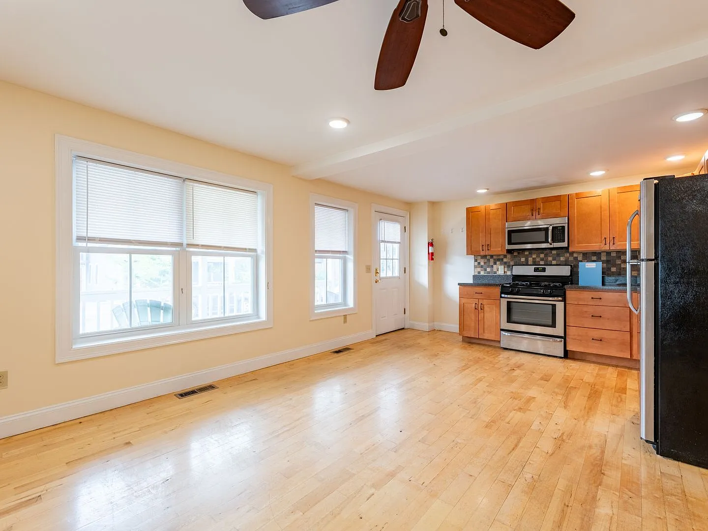 57 Hyde St — Photo 2