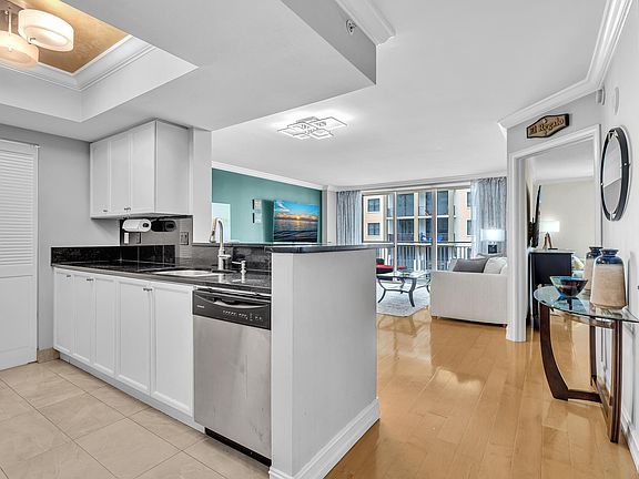 5th image of 99 SE Mizner Boulevard #637