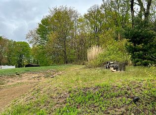 Baker Rd, Monaca, PA 15061