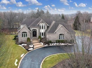 10 Carnoustie Ln, Inverness, IL 60067