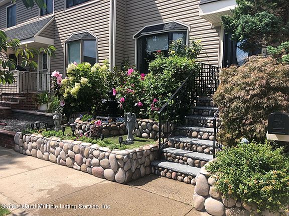 2nd image of 29 Berry Ct