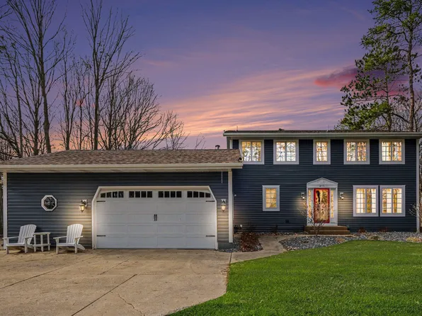 415 Vista Ln, Fremont, MI 49412