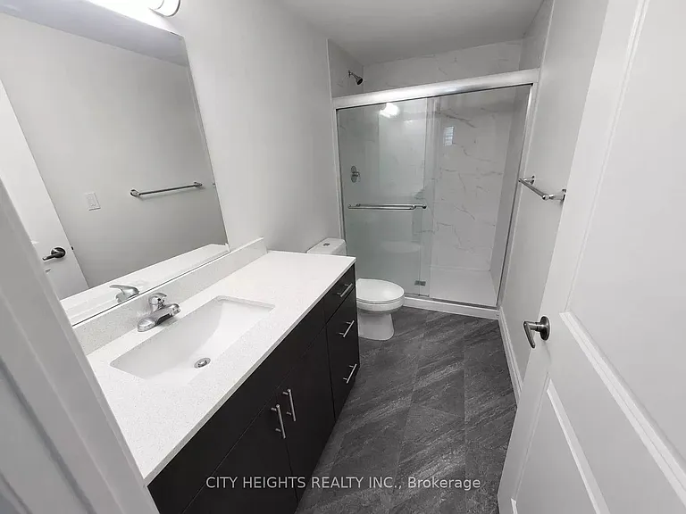 1611 Banwell Rd #611 — Photo 3