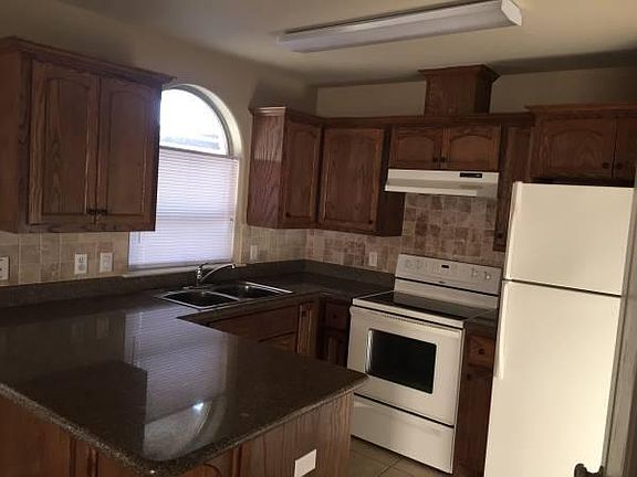 4th image of 1905 Horsetail Fls APT 3